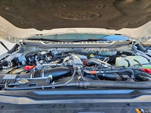 New 2026 Ford F250 Platinum image 17