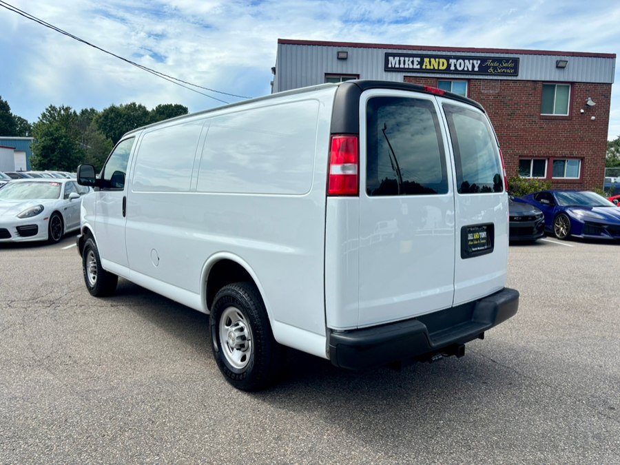 Used 2022 Chevrolet Express 2500 w/ Driver Convenience Package RWD image 7