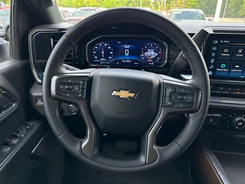 Used 2024 Chevrolet Silverado 2500 High Country w/ High Country Premium Package AWD/4WD image 19