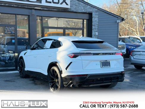 Used 2022 Lamborghini Urus image 34
