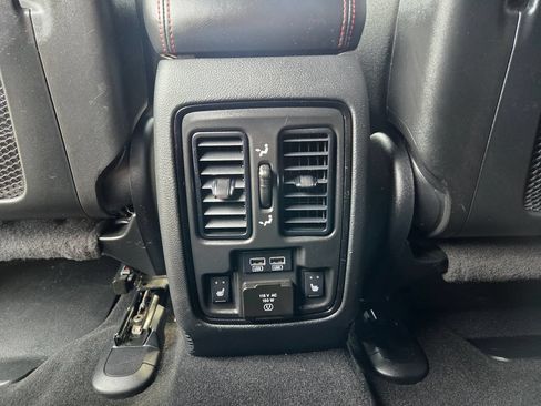 Used 2023 Dodge Durango R/T AWD/4WD image 38