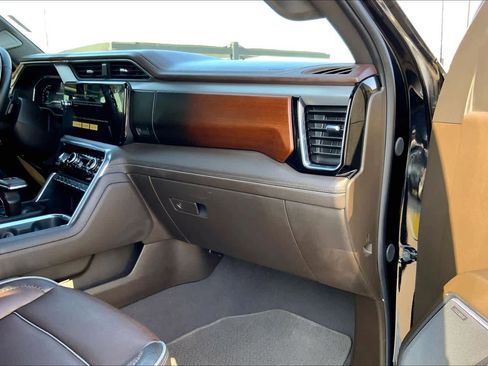 Used 2024 GMC Sierra 1500 Denali w/ Denali Reserve Package image 18