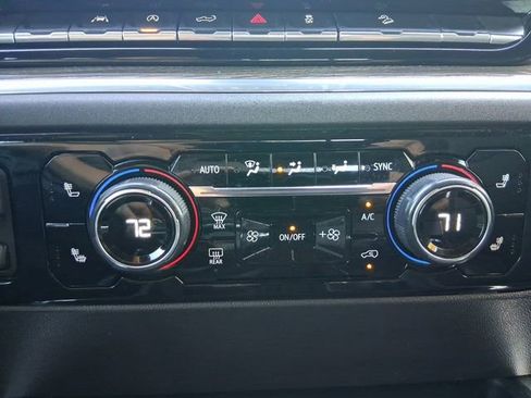 Used 2024 Chevrolet Silverado 1500 LT Trail Boss w/ Convenience Package II image 4