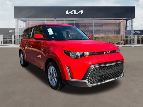 Certified 2024 Kia Soul LX w/ Option Group 015 image 1