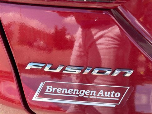 Used 2017 Ford Fusion Titanium AWD/4WD image 12