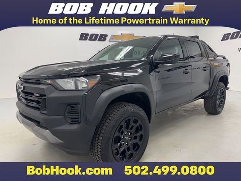 New 2026 Chevrolet Colorado Trail Boss w/ Midnight Edition AWD/4WD image 1