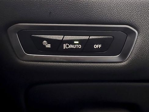 Used 2025 BMW X7 xDrive40i w/ Executive Package image 27