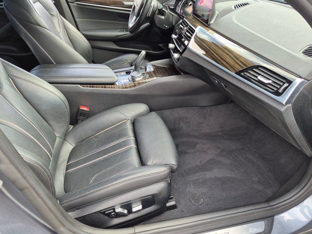 Used 2019 BMW 530e w/ Convenience Package RWD image 20