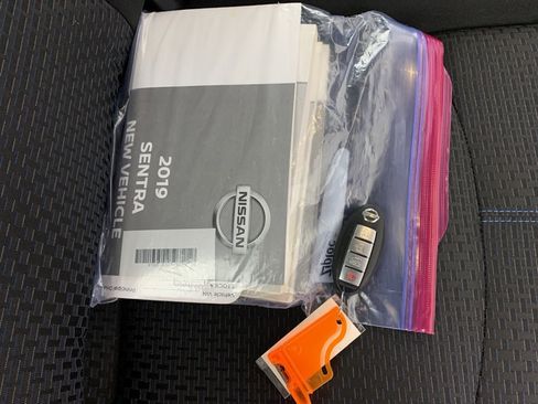 Used 2019 Nissan Sentra SR image 43