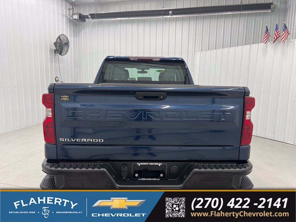 Used 2020 Chevrolet Silverado 1500 W/T w/ Trailering Package AWD/4WD image 4