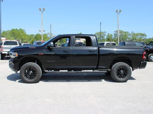 Used 2019 RAM 2500 Big Horn w/ Black Appearance Package AWD/4WD image 6