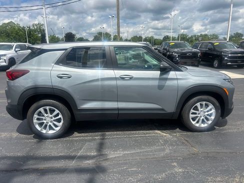 Certified 2024 Chevrolet TrailBlazer LS w/ LS Convenience Package FWD image 10