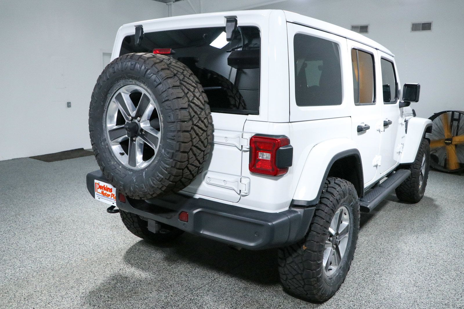 Used 2021 Jeep Wrangler Unlimited Sahara AWD/4WD image 8