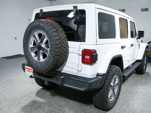 Used 2021 Jeep Wrangler Unlimited Sahara AWD/4WD image 8