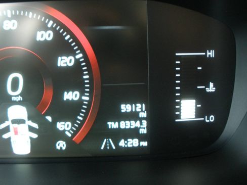 Used 2018 Volvo S90 T5 Momentum image 37