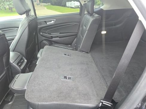 Used 2024 Ford Edge Titanium w/ Equipment Group 301A AWD/4WD image 23
