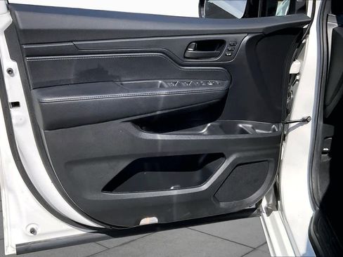 Used 2025 Honda Odyssey Sport-L image 21