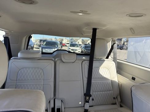 Used 2022 Lincoln Navigator L Black Label image 13