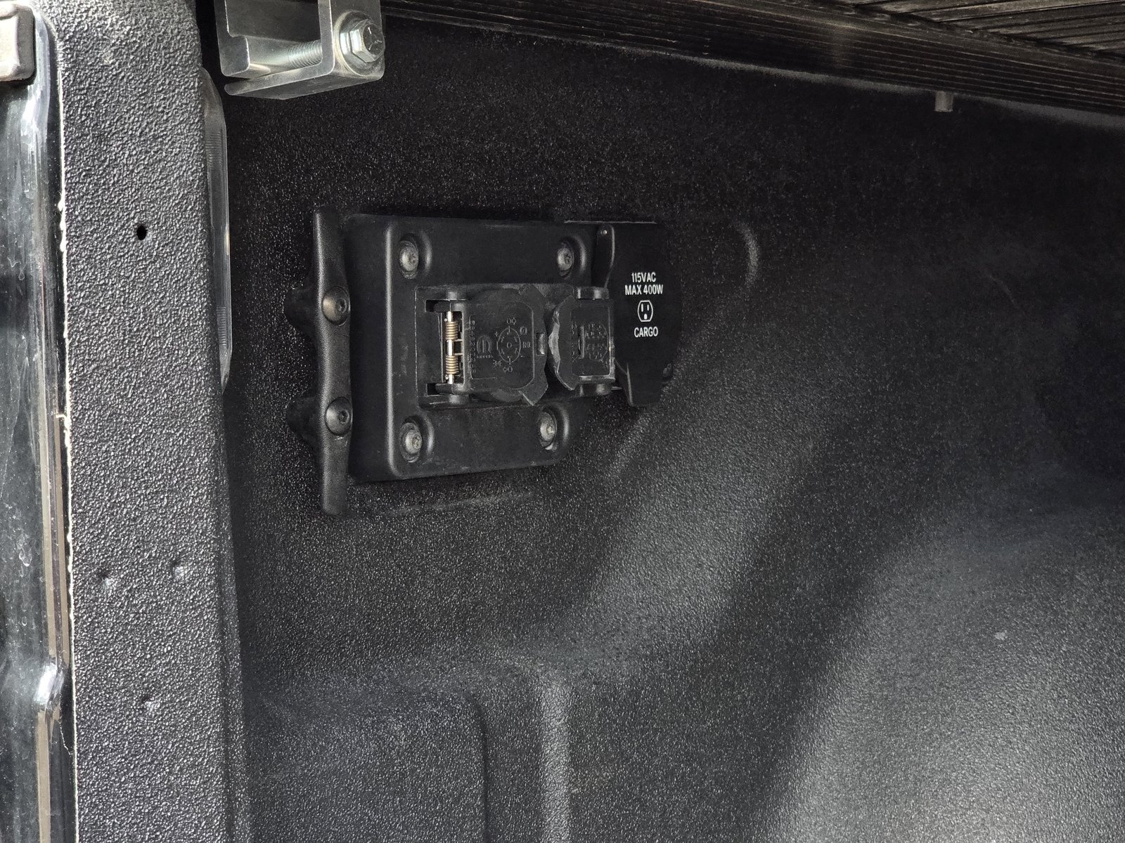 Used 2025 RAM 2500 Limited AWD/4WD image 7
