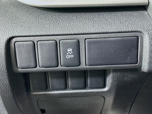 Used 2019 Mitsubishi Eclipse Cross SE image 16