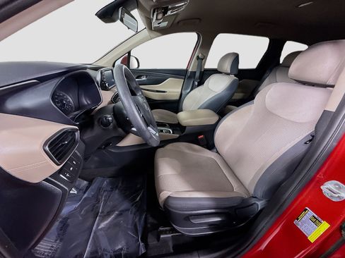 Used 2020 Hyundai Santa Fe SE image 21