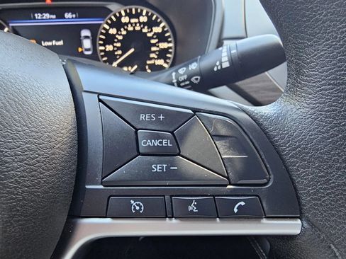 Used 2023 Nissan Altima 2.5 SV FWD image 19