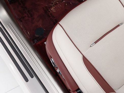 Certified 2020 Rolls-Royce Dawn image 20