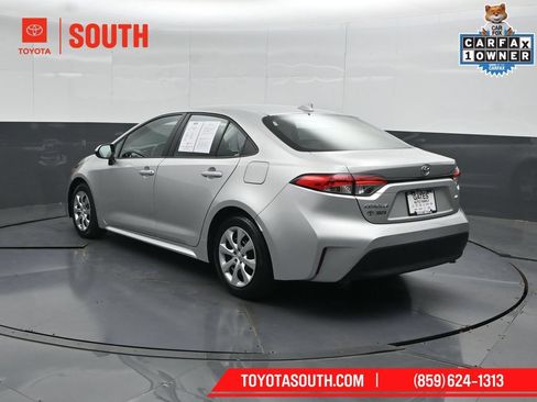Used 2024 Toyota Corolla LE FWD image 8