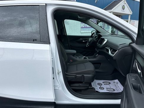 Used 2022 GMC Terrain SLE w/ Driver Convenience Package FWD image 23