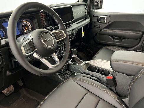 New 2025 Jeep Wrangler Sahara image 15