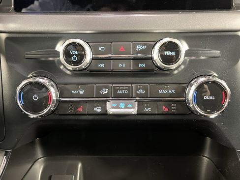 Used 2025 Ford F150 XLT w/ Equipment Group 302A MID image 25