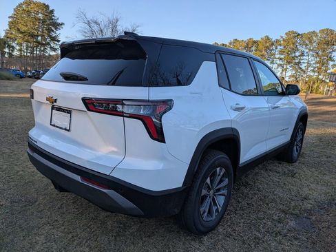 New 2026 Chevrolet Equinox LT w/ Convenience Package II image 4