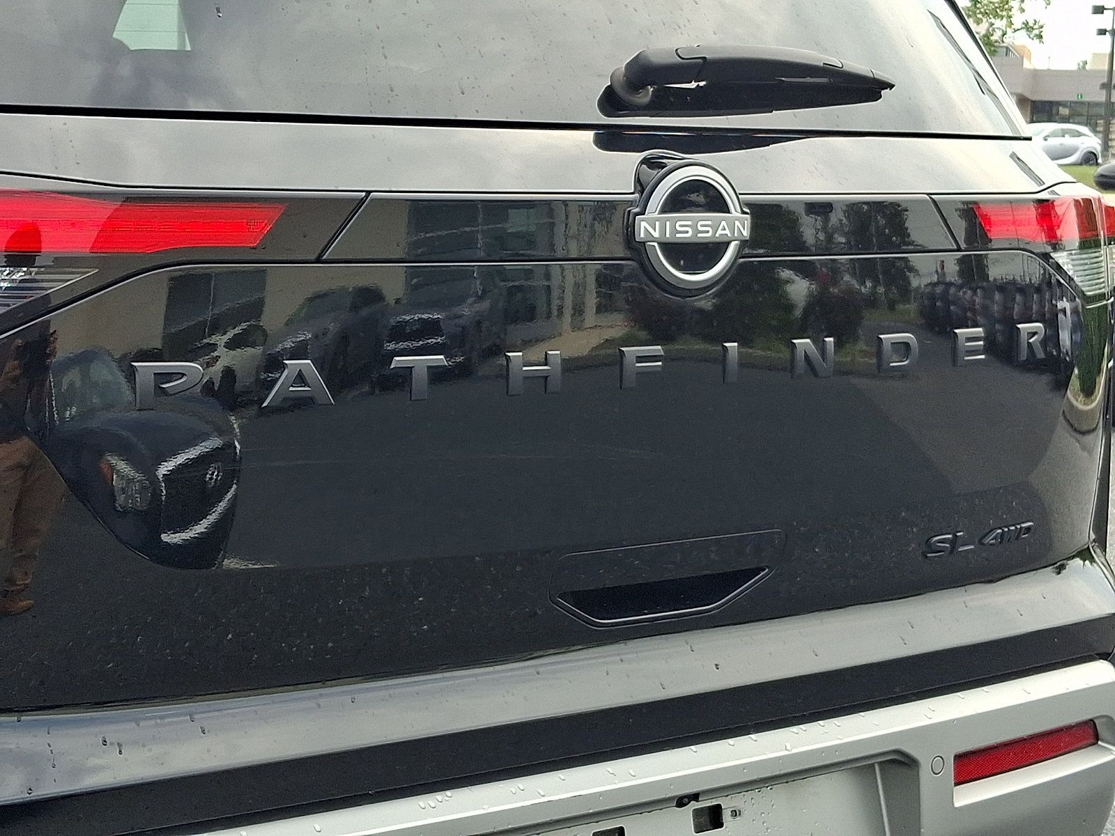 Used 2024 Nissan Pathfinder SL w/ SL Premium Package AWD/4WD image 35