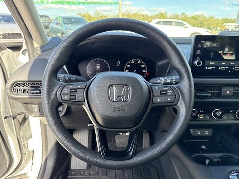 New 2026 Honda HR-V LX image 34