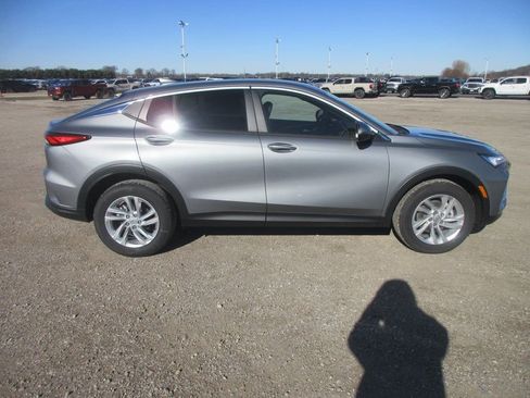 New 2026 Buick Envista Preferred FWD image 3