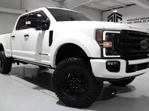 Used 2022 Ford F250 Lariat w/ Tremor Off-Road Package AWD/4WD image 3
