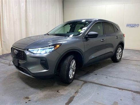Certified 2023 Ford Escape Active image 7