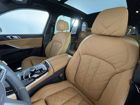New 2026 BMW X5 xDrive40i w/ M Sport Package image 8