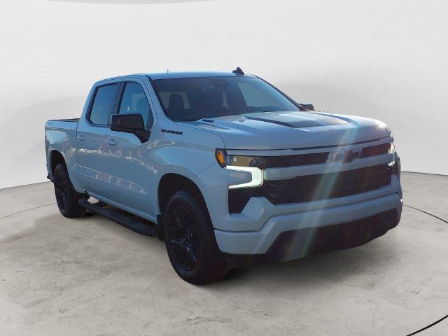 Used 2025 Chevrolet Silverado 1500 RST w/ Rally Edition AWD/4WD image 7
