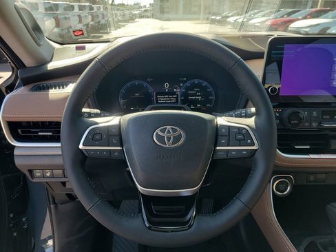 New 2026 Toyota Grand Highlander Platinum image 29