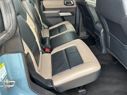 Used 2023 Ford Bronco Wildtrak image 11