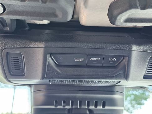 New 2025 Jeep Gladiator Willys image 27