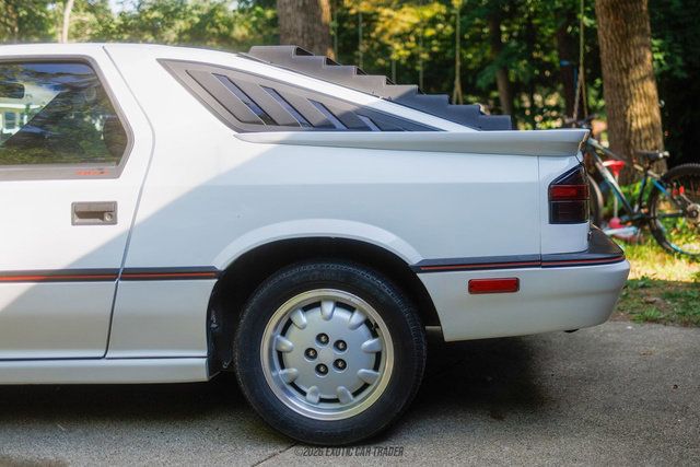 Used 1988 Dodge Daytona Shelby Z FWD image 5