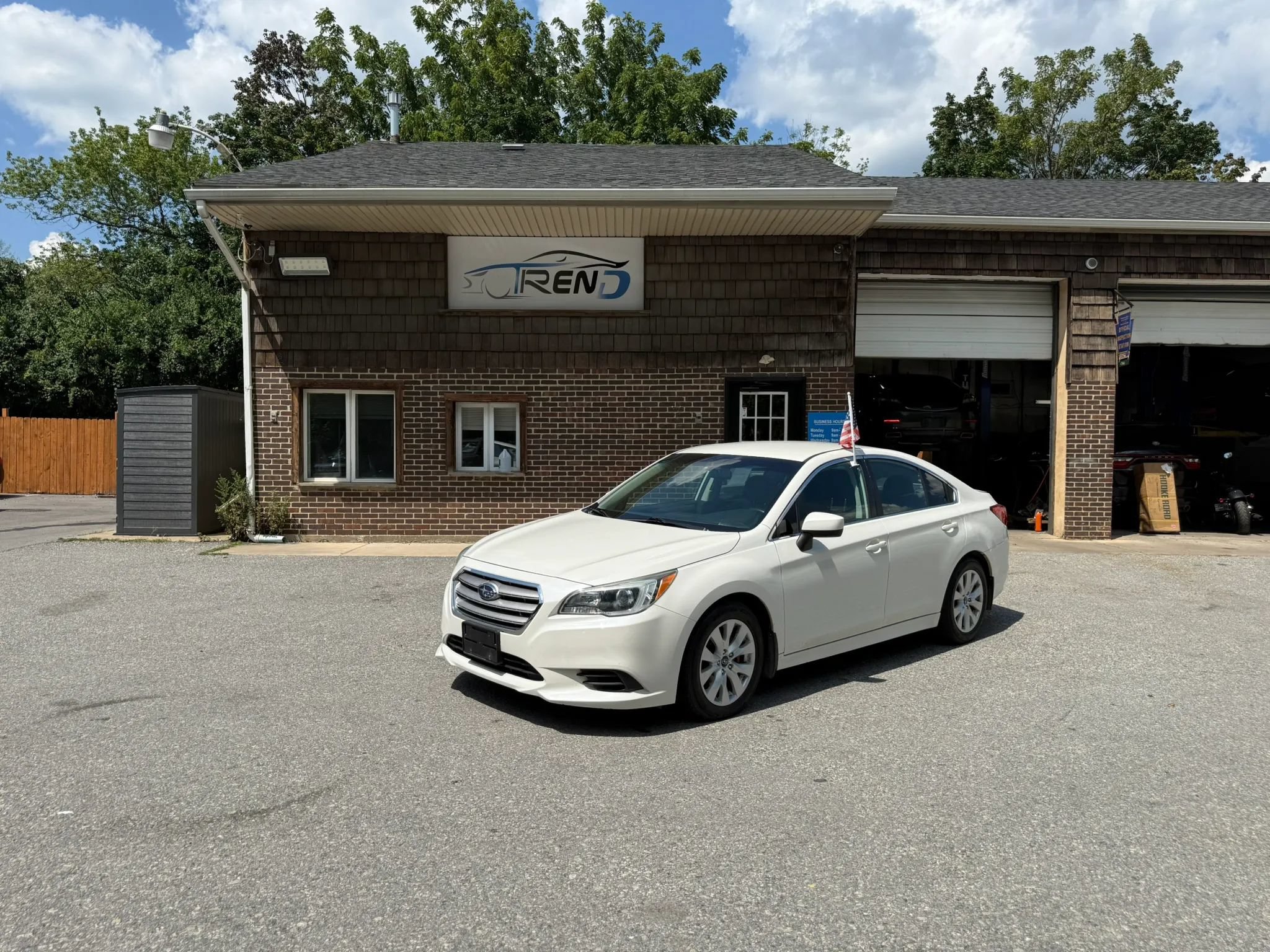 Used 2015 Subaru Legacy 2.5i Premium AWD/4WD image 5