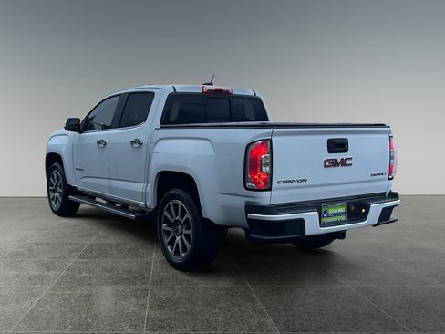 Used 2018 GMC Canyon Denali image 5