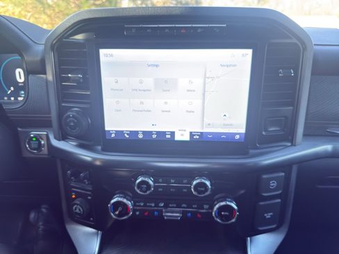 Used 2022 Ford F150 Platinum w/ Equipment Group 701A High image 16