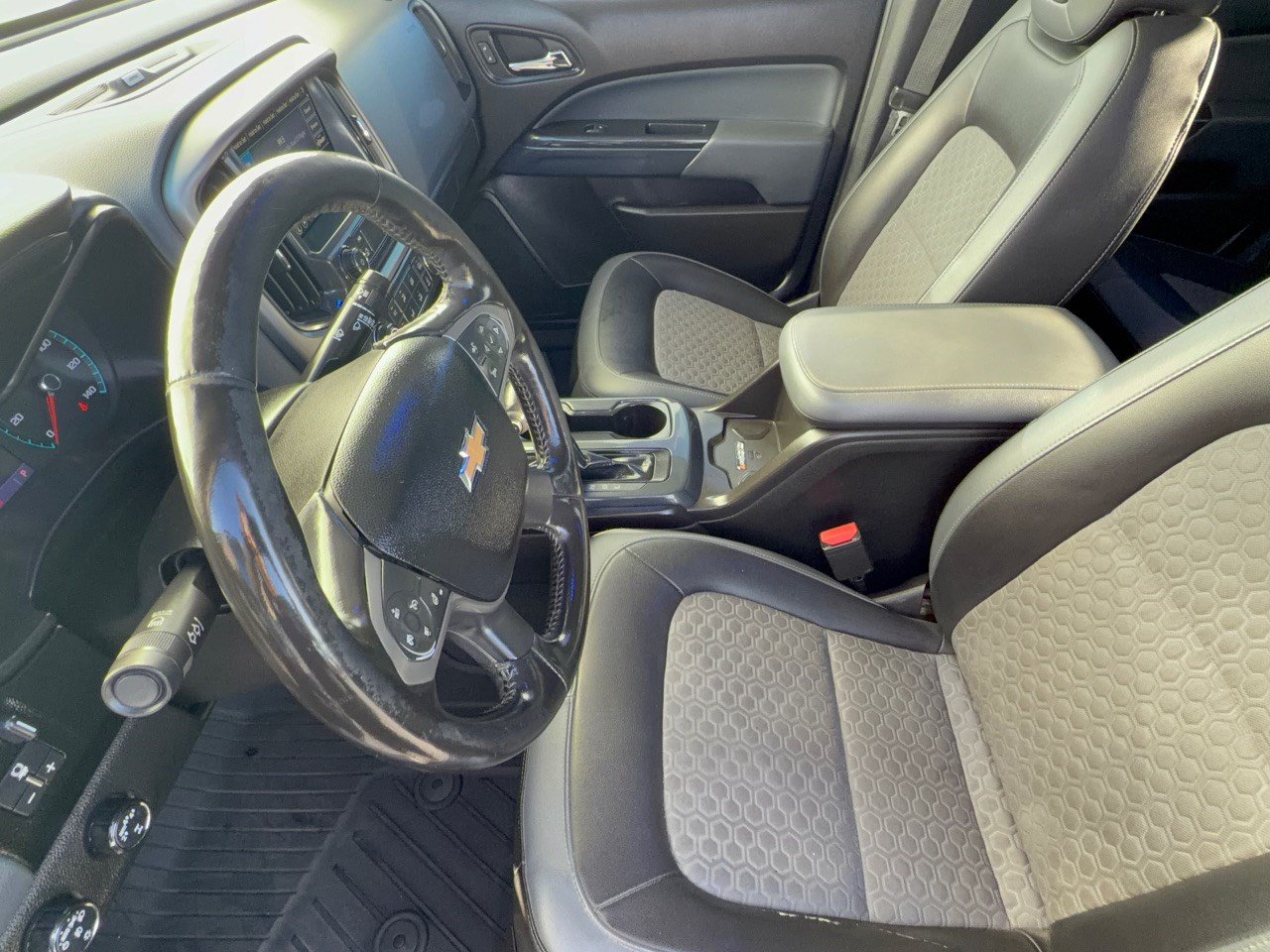 Used 2019 Chevrolet Colorado Z71 AWD/4WD image 5