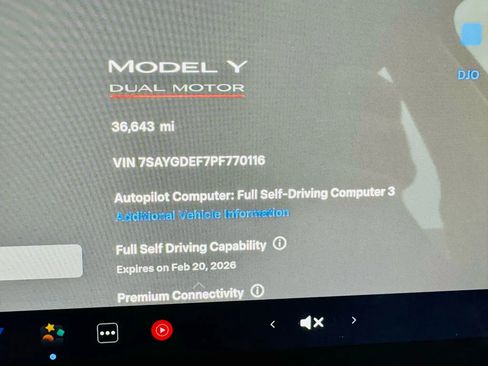 Used 2023 Tesla Model Y Performance image 33