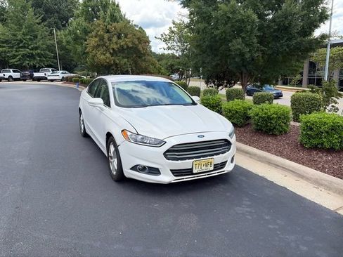 Used 2013 Ford Fusion SE FWD image 11