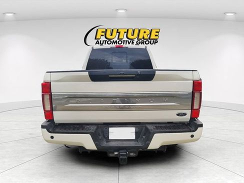 Used 2021 Ford F250 Platinum w/ FX4 Off-Road Package AWD/4WD image 4